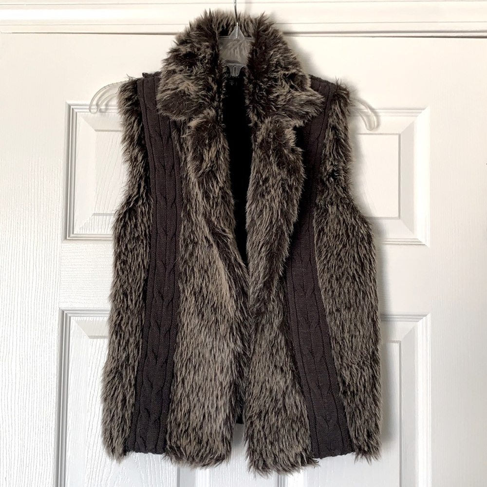 Knit fur vest